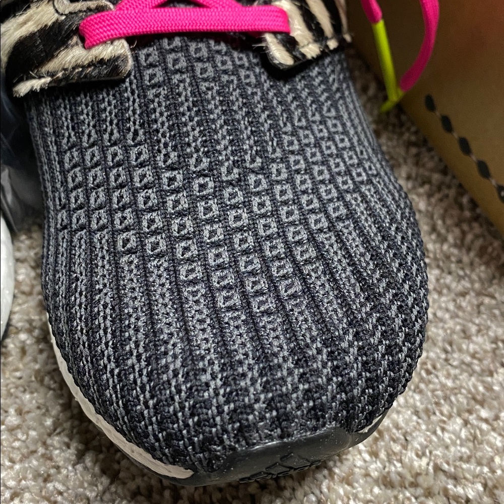 Adidas Women's ultraboost dna size 7 new - Picture 17 of 17